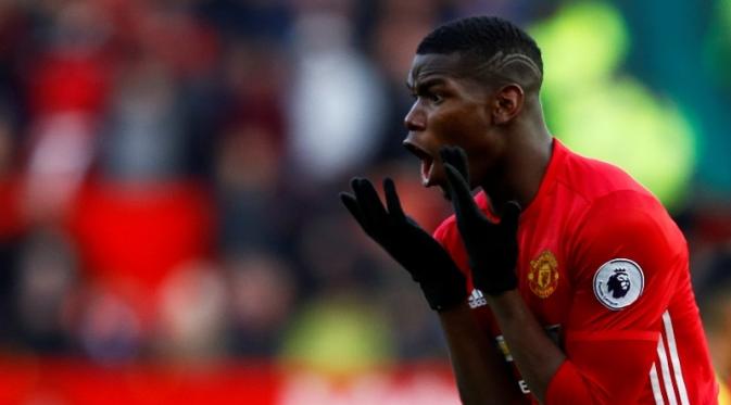 Gelandang Manchester United (MU) Paul Pogba mengenai gawang sembilan kali. (Reuters/Jason Cairnduff)