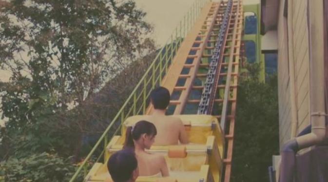 Wisata spa sambil naik rollercoaster di Spa-Musement di Beppu City, Japan