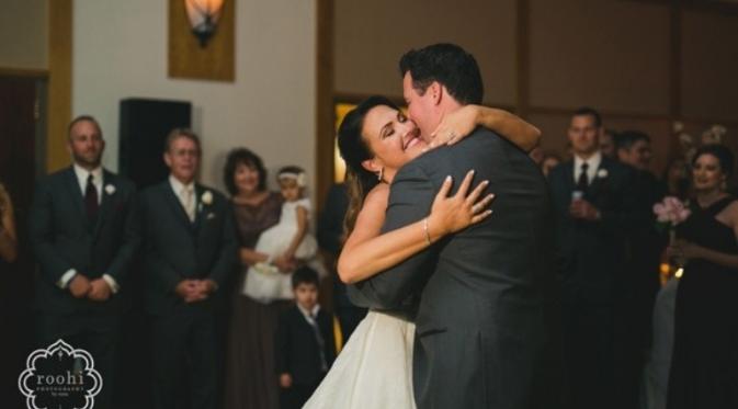 Amy dan Justin telah menikah dan bahagia berdua setelah semua peristiwa pahit yang dihadapinya sendiri-sendiri. (Foto: cosmopolitan.com)