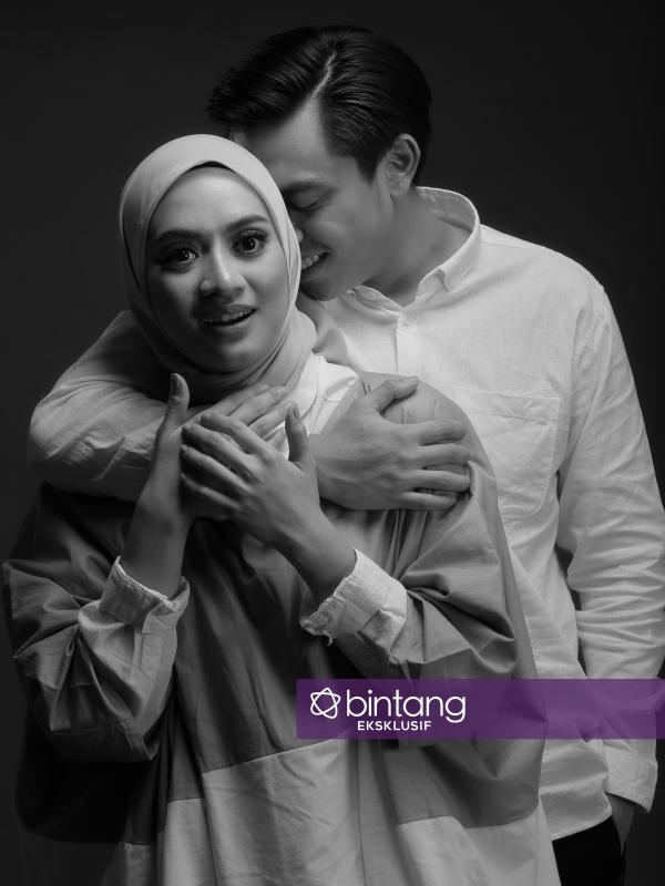 Saat berteman, Ayudia Bing Slamet dan Ditto, sering curhat. (MUA: @victoria_makeupatelier, Wardrobe Ayudia: @hijup, Wardrobe Ditto: @tendencies_id, Stylist: Indah Wulansari, Fotografer: Bambang E. Ros, DI: Muhammad Iqbal Nurfajri/Bintang.com)