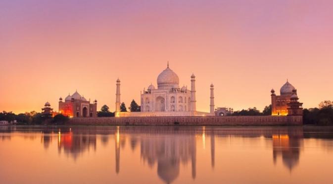 Taj Mahal, Agra, Uttar Pradesh, India. (goodfon.su)