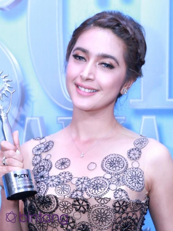 Nabila Syakieb masuk dalam nominasi Infotainment Awards 2017. (Adrian Putra/Bintang.com) 