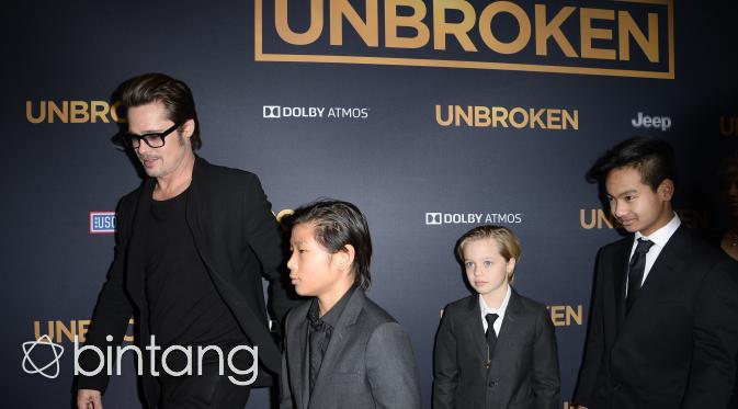 Angelina Jolie dan Brad Pitt dikabarkan terancam kehilangan anak adopsi mereka. (AFP/Bintang.com)