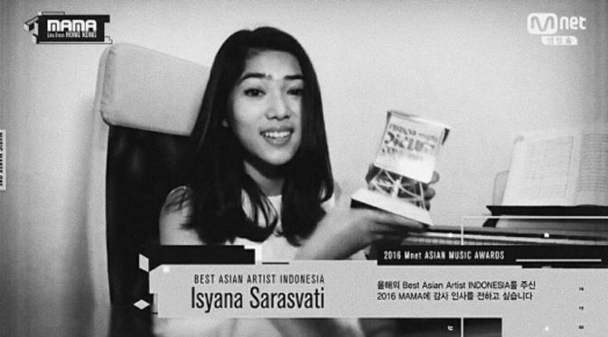 Selamat, Isyana Sarasvati berhasil membawa pulang piala dari Mnet Asian Music Awards 2016.