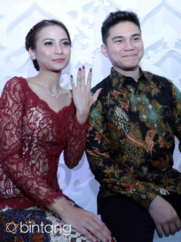Acha Septriasa dan Vicky Kharisma. (Deki Prayoga/Bintang.com)