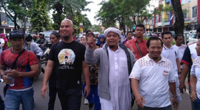 Ahmad Dhani langsung disibukkan dengan agenda kampanye di Kabupaten Bekasi. (Instagram @ahmaddhaniprast)