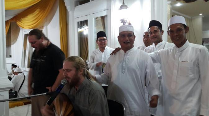 Mustafa Debu Meriahkan Maulid Nabi di Rumah Ketua DPRD Bogor