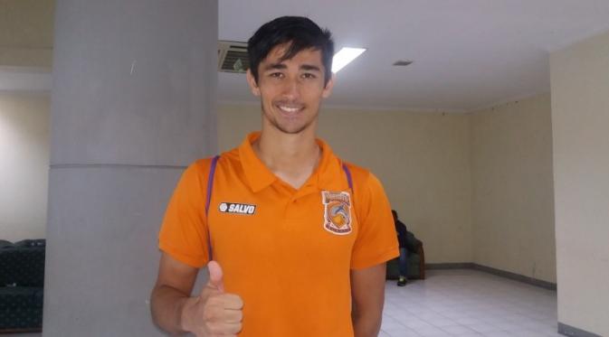 Gavin Kwan optimistis Timnas Indonesia mampu membuat kejutan saat meladeni Timnas Thailand di final Piala AFF 2016. (Bola.com/Permana Kusumadijaya)