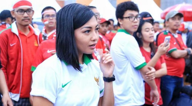 Suporter Timnas Indonesia. (Bintang.com/Adrian Putra)
