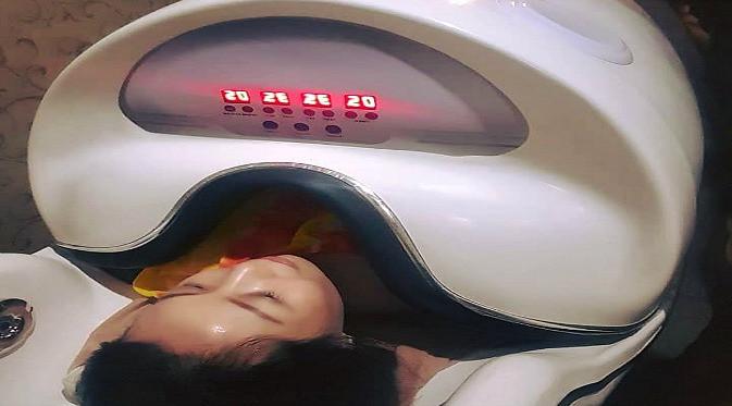 Masuk ke mesin kapsul untuk dipanaskan (Foto: Bambu Slimming Beauty Care Spa Depok)