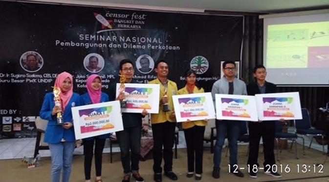 Para juara Lomba Karya Tulis Ilmiah Tingkat Nasional (LKTIN) CensorFest 2016
