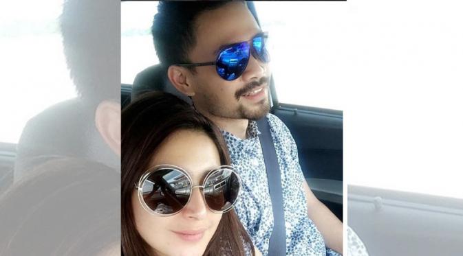 Nabila Syakieb bersama sang suami (Foot:Instagram)