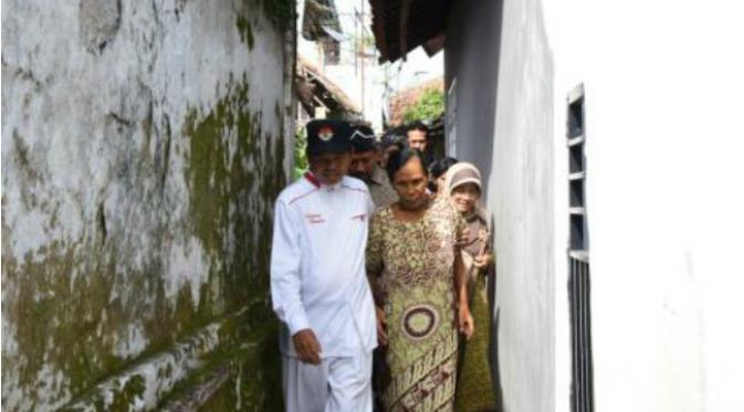 Bupati Dedi Mulyadi luncurkan layanan ambulans dan Doctor on call pada hari ibu. (Liputan6.com/Abramena)