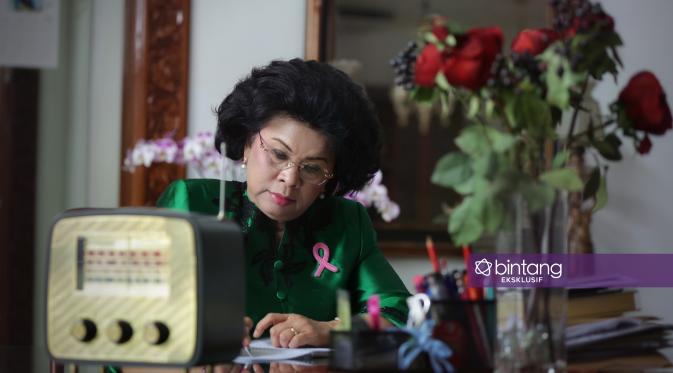 Eksklusif, Tekad Bulat Linda Gumelar Melawan Kanker Payudara (Foto by Bambang E. Ros/Bintang.com)