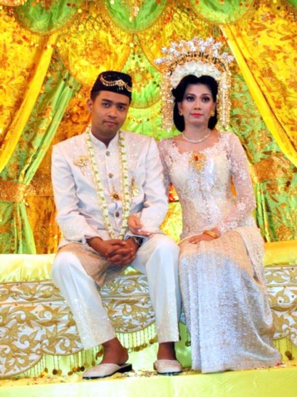 Muhammad Hamzah alias Bjah dan Nina Husnah saat pernikahan (Dok. Keluarga)