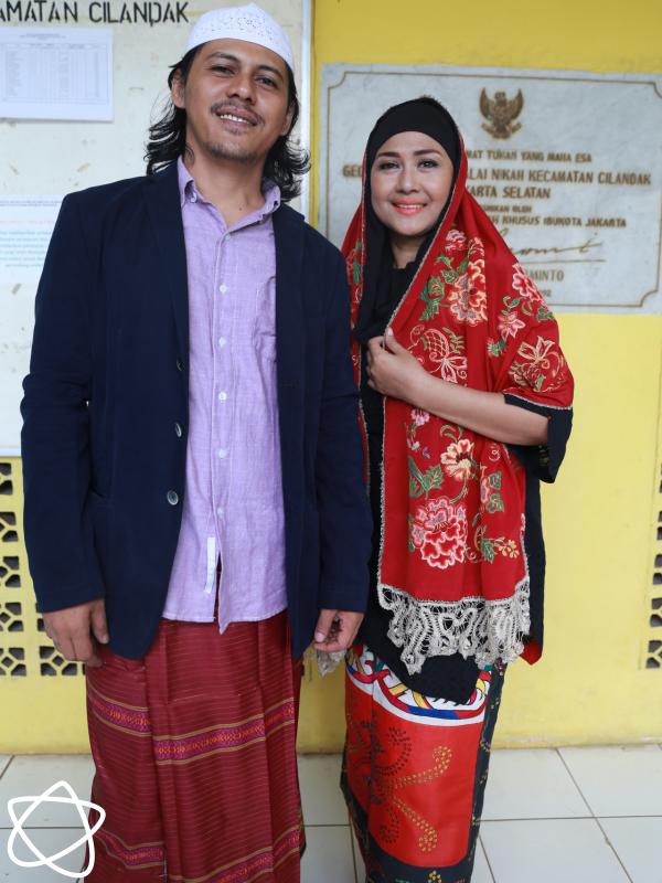 Ria Irawan resmi dinikahi Mayky Wongkar (Adrian Putra/Bintang.com)