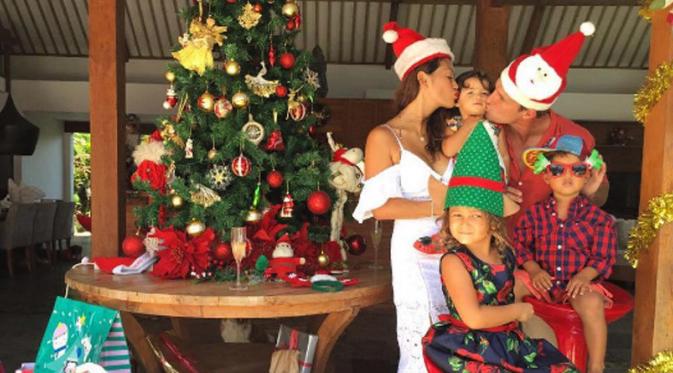 Menghormati almarhum sang mama, Indah Kalalo ikut rayakan Natal (Foto:Instagram)