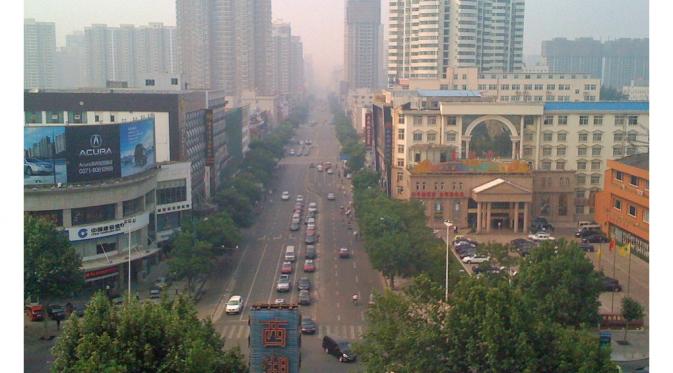 Kota Zhengzou, kota tempat Foxconn memproduksi komponen iPhone di seluruh dunia (Sumber; Ubergizmo)