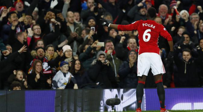 Selebrasi Paul Pogba usai mencetak gol kemenangan 2-1 Manchester United (MU) atas Middlesbrough di menit ke-86. (Reuters / Jason Cairnduff)