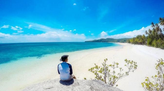 Pantai Daftel, Kepulauan Kei, Maluku. (rinat_ds/Instagram)