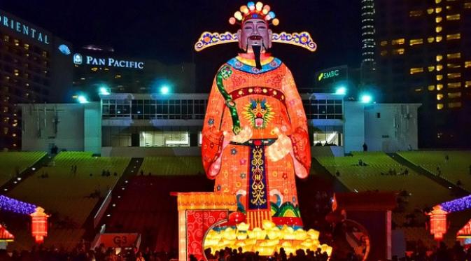 Jie Cai Ceng atau Festival menyambut dewa kekayaan dan kesejahteraan. Sumber: Asian Inspirations.