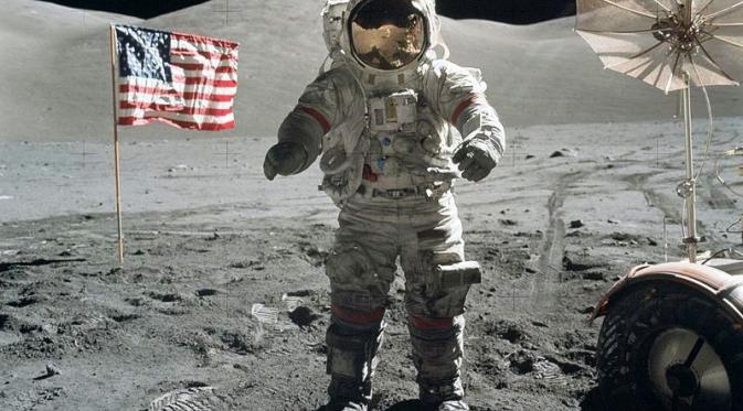 Eugene A. Cernan berharap, ia tak selamanya menjadi manusia terakhir di Bulan (NASA)