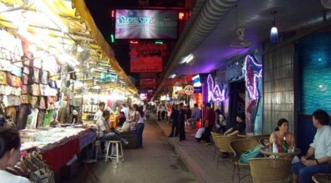 Patpong Night Market. Sumber: tripadvisor.com.