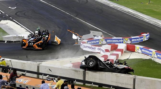 Kondisi mobil Pascal Wehrlein saat kecelakaan di Miami. (istimewa)