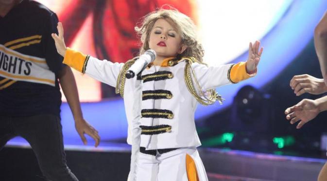 Xia Vigor, bocah tujuh tahun ini bikin geger FIlipina dengan gayanya menirukan Taylor Swift. (ibtimes.ph) 