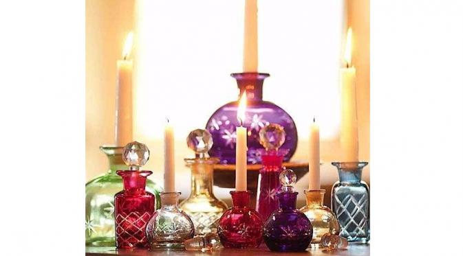 Berikut cara mudah menyulap botol parfum Anda yang sudah kosong menjadi aksesori interior yang cantik