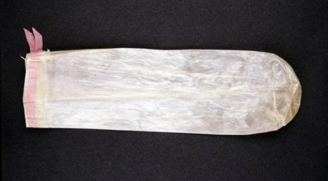 Artifak kondom abad pertengahan di Inggris. (Sumber British Museum)