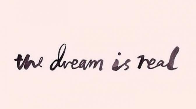 Jangan Berhenti Bermimpi. (via Pinterest)