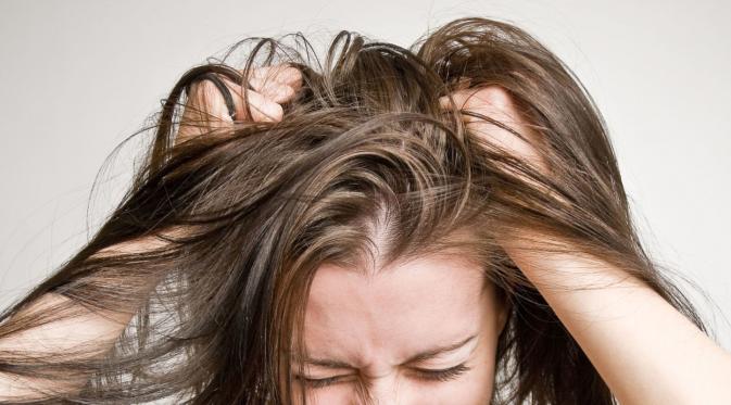 Tidur dengan Rambut Basah Itu Bagus atau Buruk Sih? (Foto: ghk.h-cdn.co)