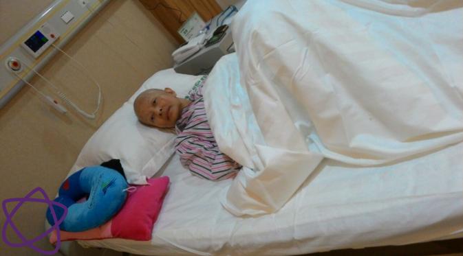 Yana Zein saat di rumah sakit di Cina (Dok. Istimewa)