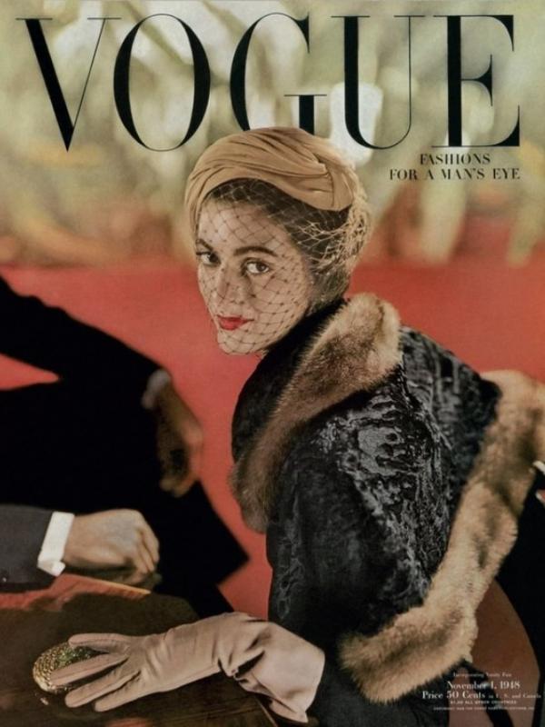 Penampilan Carmen Dell'Orefice di cover majalah Vogue saat usianya 15 tahun. Sumber: allure.com.