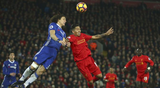 Laga Liverpool vs Chelsea yang berakhir imbang 1-1, Selasa (31/1/2017). (AP/Dave Thompson)