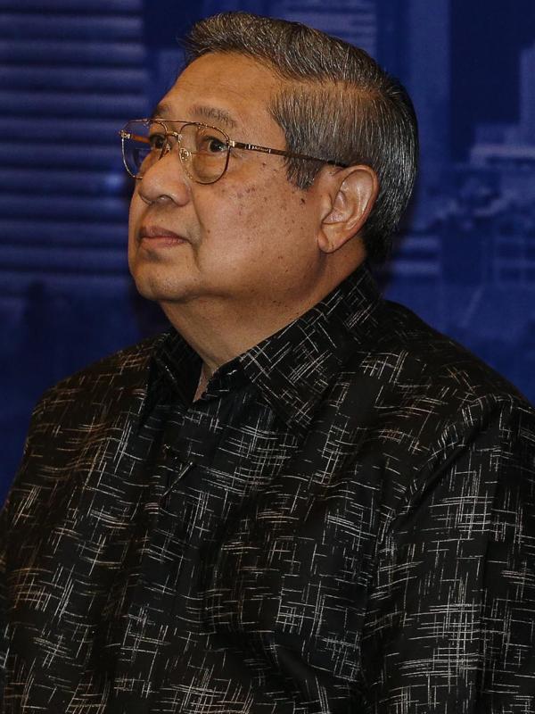 Ketua Umum Partai Demokrat, Susilo Bambang Yudhoyono (SBY) saat memberikan keterangan pers terkait penyadapan dirinya, Jakarta, Rabu (1/2). (Liputan6.com/Faizal Fanani)