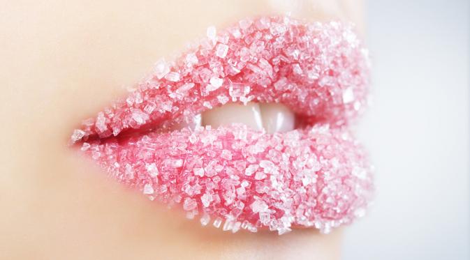 Bibir Tebal Itu Anugerah! Begini Cara Merawatnya. (Foto: cdn.shopify.com)