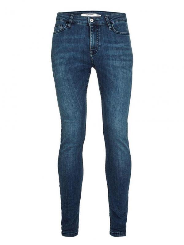 Celana jeans harus harus cuci sebulan sekali. | via: thesun.co.uk