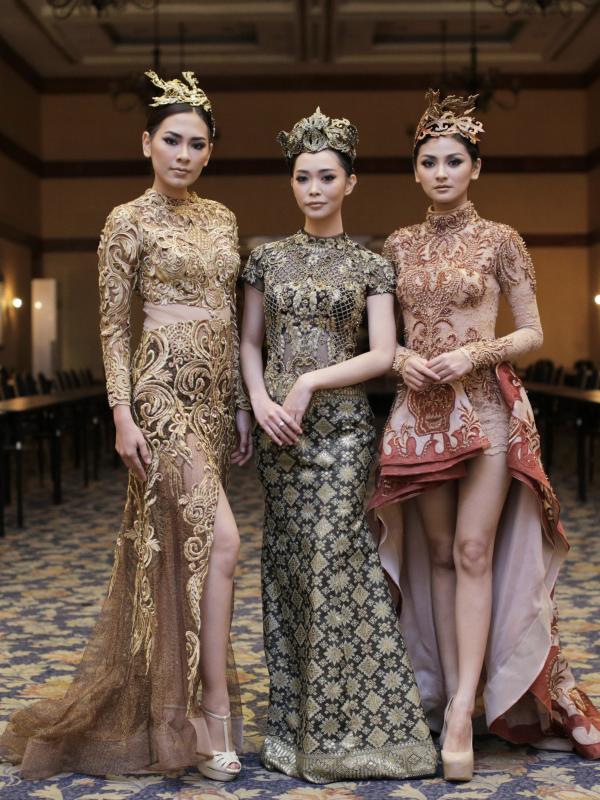 Meggie Hadiyanto membawa inspirasi budaya Wayang dalam rancangan dan siap Melenggang ke New York Couture Fashion Week