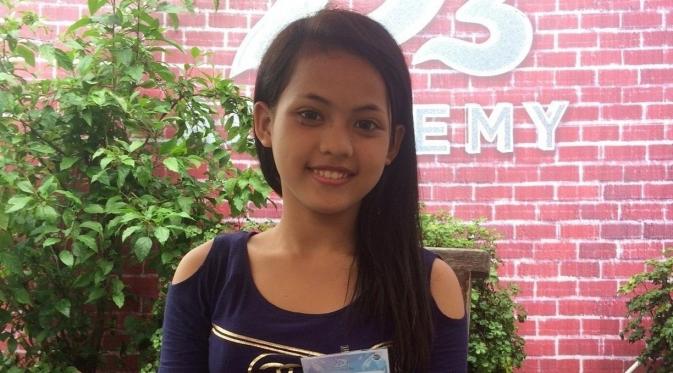 Putri, kontestan Dangdut Academy 4 dari Balikpapan