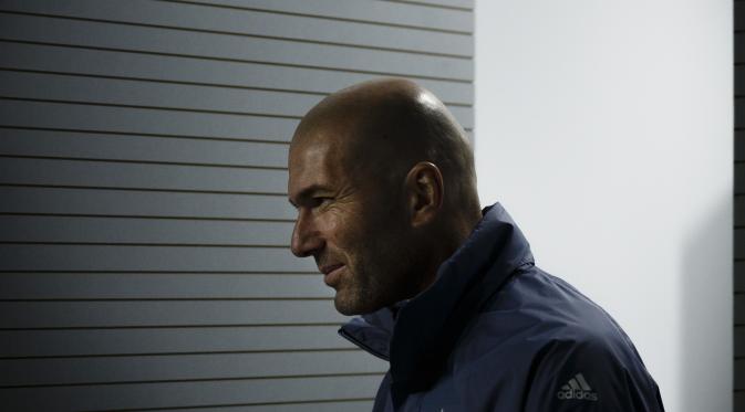 Pelatih Real Madrid Zinedine Zidane (AP Photo/Daniel Ochoa de Olza).