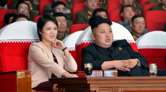 Tebak, rambut Ibu Negara Korea Utara ini ada di nomor berapa?