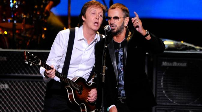 Paul McCartney dan Ringo Starr (The Huffington Post)