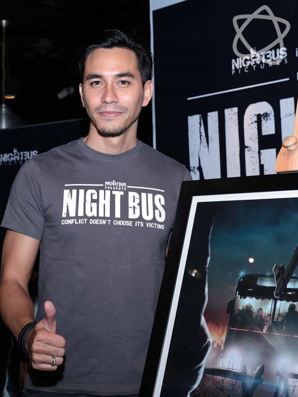 Darius Sinathrya di konferensi pers film Night Bus. Deki Prayoga/Bintang.com)