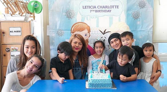 Sheila Marcia, Anji dan Wina Natalia kompak rayakan ulang tahun Leticia Charlotte [foto: instagram]