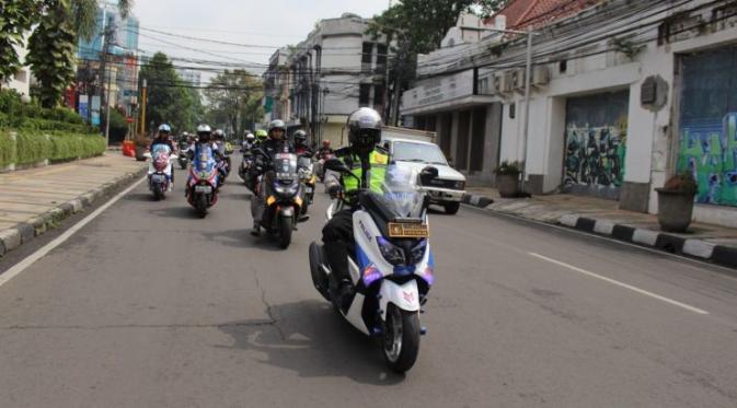 Ribuan pecinta NMax mengikuti acara Maxi Yamaha Day Day digelar di Bandung, Jawa Barat. (dok: Yamaha))