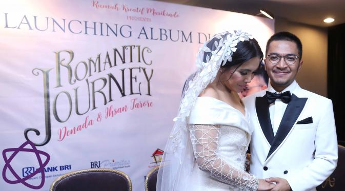 Ihsan Tarore - Denada launching album Romantic Journey (Nurwahyunan/bintang.com)