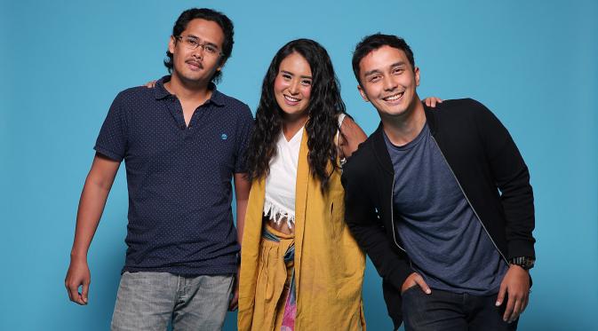 Ayushita, Dimas Aditya, dan Nurman Hakim saat media visit film Bid'ah Cinta di Bintang.com (Bambang E. Ros/Bintang.com)