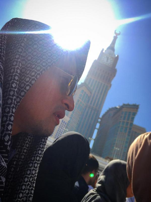 Irfan Hakim memakai Keffiyeh [foto: instagram]